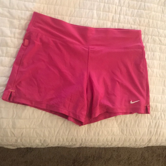 🌼 Nike Fit Dry Pink Magenta Stretch Shorts Small - Picture 1 of 2